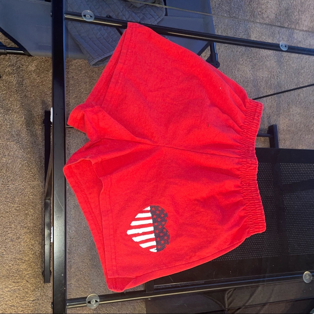 SOFFE, M, red